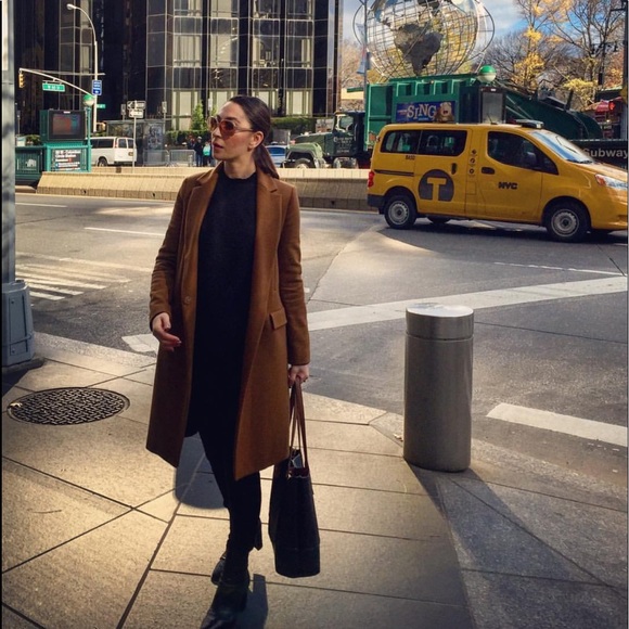 Zara Jackets & Blazers - LIKE NEW! Zara Tailored Coat